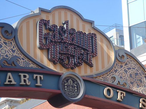 Gaslamp up close