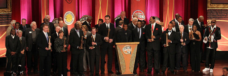SPRINGFIELD, MA - AUGUST 12:  Members of the Basketball Hall of Fame pose for a photo during the Hall of Fame Enshrinement Ceremony at Symphony Hall on August 12, 2011 in Springfield, Massachusetts. (Photo by Jim Rogash/Getty Images)